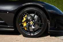 Ferrari 812 Superfast V12 