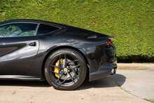 Ferrari 812 Superfast V12 