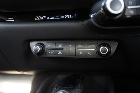 6.5 V12 Coupe 2dr Petrol F1 DCT Euro 6 (s/s) (800 ps)