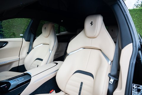 V12 SUV 6.5 Automatic Petrol