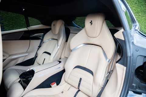 V12 SUV 6.5 Automatic Petrol