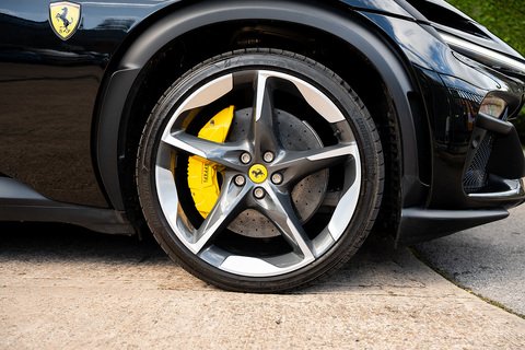 V12 SUV 6.5 Automatic Petrol