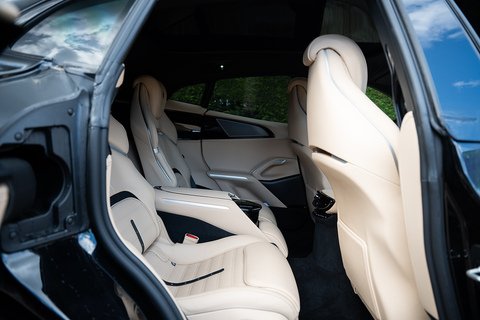 V12 SUV 6.5 Automatic Petrol