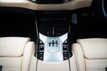 Ferrari Purosangue V12 