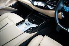 Ferrari Purosangue V12 