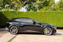 Ferrari Purosangue V12 