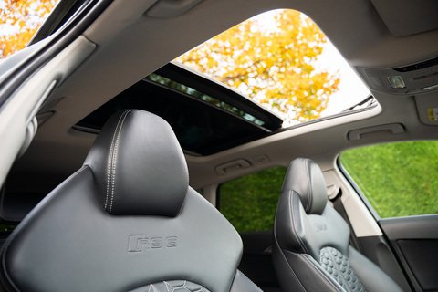 4.0 TFSI V8 Estate 5dr Petrol Tiptronic quattro Euro 5 (s/s) (560 ps)