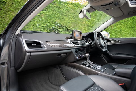 4.0 TFSI V8 Estate 5dr Petrol Tiptronic quattro Euro 5 (s/s) (560 ps)