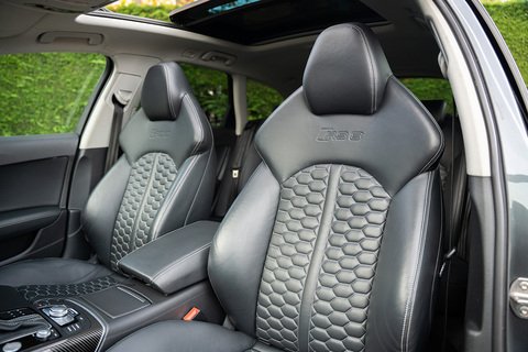 4.0 TFSI V8 Estate 5dr Petrol Tiptronic quattro Euro 5 (s/s) (560 ps)