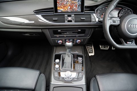 4.0 TFSI V8 Estate 5dr Petrol Tiptronic quattro Euro 5 (s/s) (560 ps)