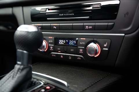 4.0 TFSI V8 Estate 5dr Petrol Tiptronic quattro Euro 5 (s/s) (560 ps)