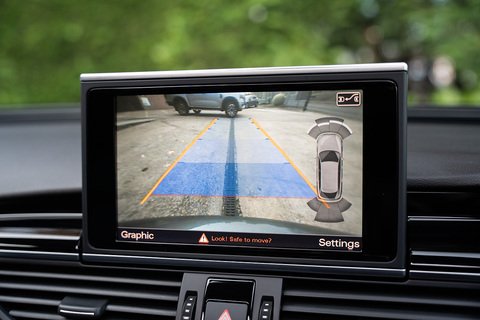 4.0 TFSI V8 Estate 5dr Petrol Tiptronic quattro Euro 5 (s/s) (560 ps)