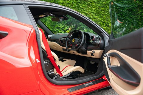 3.9T V8 Coupe 2dr Petrol F1 DCT Euro 6 (s/s) (720 ps)