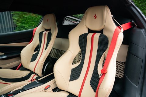 3.9T V8 Coupe 2dr Petrol F1 DCT Euro 6 (s/s) (720 ps)