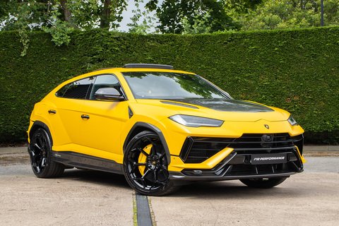 4.0 V8 BiTurbo Performante SUV 5dr Petrol Auto 4WD Euro 6 (666 ps)