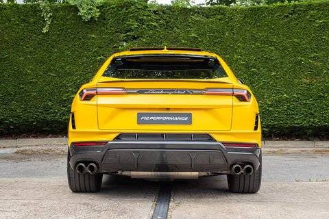 4.0 V8 BiTurbo Performante SUV 5dr Petrol Auto 4WD Euro 6 (666 ps)