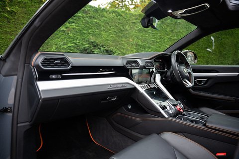 V8 4.0 5dr Estate Automatic Petrol