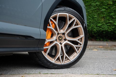 V8 4.0 5dr Estate Automatic Petrol