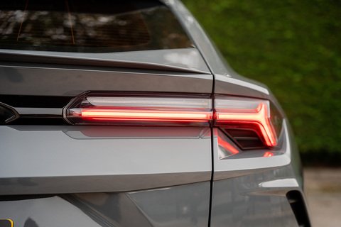 V8 4.0 5dr Estate Automatic Petrol