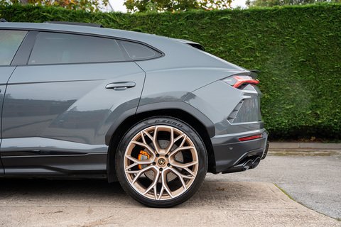 V8 4.0 5dr Estate Automatic Petrol