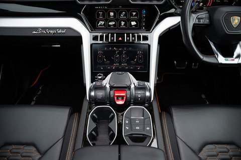 V8 4.0 5dr Estate Automatic Petrol