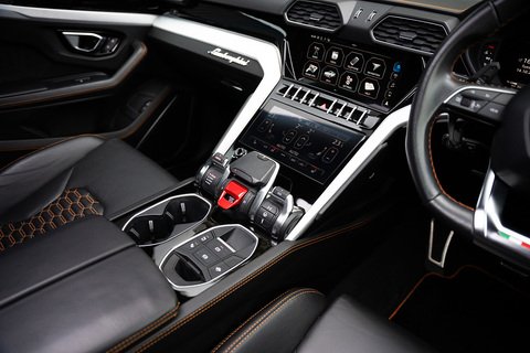 V8 4.0 5dr Estate Automatic Petrol