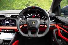 Lamborghini Urus V8 BiTurbo SE 