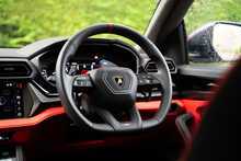 Lamborghini Urus V8 BiTurbo SE 