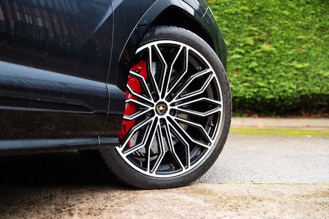 4.0 V8 BiTurbo 25.9kWh SE SUV 5dr Petrol Plug-in Hybrid Auto 4WD Euro 6 (800 ps)