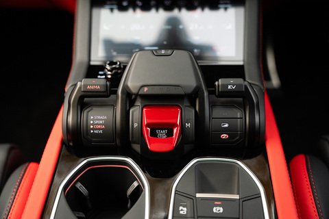 4.0 V8 BiTurbo 25.9kWh SE SUV 5dr Petrol Plug-in Hybrid Auto 4WD Euro 6 (800 ps)