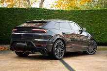 Lamborghini Urus V8 BiTurbo SE 