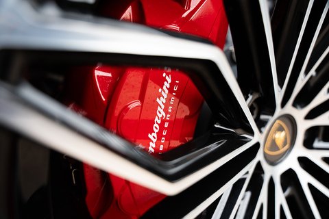 4.0 V8 BiTurbo 25.9kWh SE SUV 5dr Petrol Plug-in Hybrid Auto 4WD Euro 6 (800 ps)