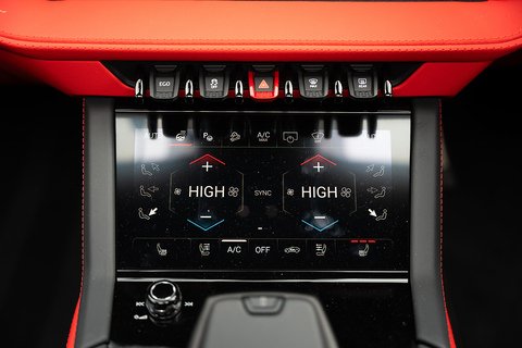 4.0 V8 BiTurbo 25.9kWh SE SUV 5dr Petrol Plug-in Hybrid Auto 4WD Euro 6 (800 ps)