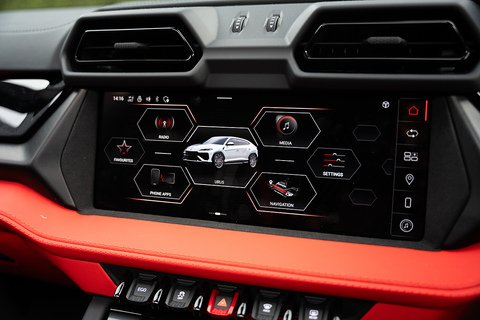 4.0 V8 BiTurbo 25.9kWh SE SUV 5dr Petrol Plug-in Hybrid Auto 4WD Euro 6 (800 ps)