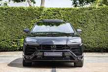 Lamborghini Urus V8 