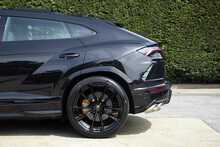 Lamborghini Urus V8 