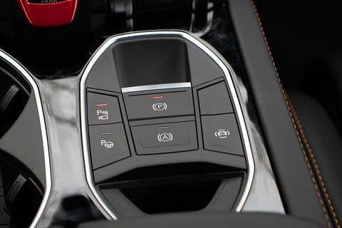 V8 4.0 Estate Automatic Petrol