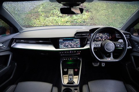 2.0 TFSI Black Edition Sportback 5dr Petrol S Tronic quattro Euro 6 (s/s) (310 ps)