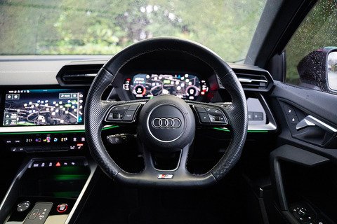 2.0 TFSI Black Edition Sportback 5dr Petrol S Tronic quattro Euro 6 (s/s) (310 ps)