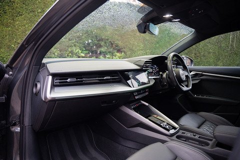 2.0 TFSI Black Edition Sportback 5dr Petrol S Tronic quattro Euro 6 (s/s) (310 ps)