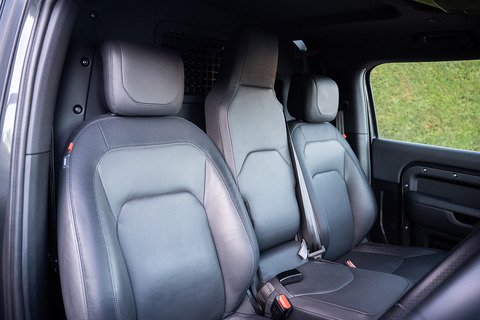 3.0 D300 MHEV X-Dynamic HSE Hard Top SUV 3dr Diesel Auto 4WD SWB Euro 6 (s/s) (300 ps)