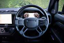 Land Rover Defender 90 D300 MHEV X-Dynamic HSE 