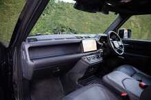 Land Rover Defender 90 D300 MHEV X-Dynamic HSE 