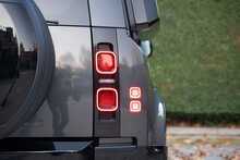 Land Rover Defender 90 D300 MHEV X-Dynamic HSE 