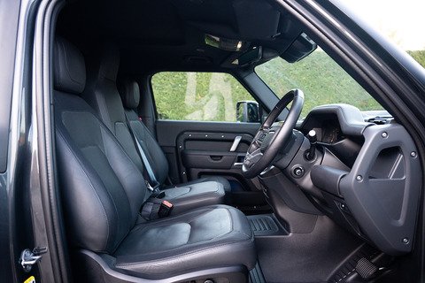 3.0 D300 MHEV X-Dynamic HSE Hard Top SUV 3dr Diesel Auto 4WD SWB Euro 6 (s/s) (300 ps)