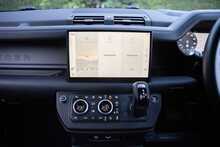 Land Rover Defender 90 D300 MHEV X-Dynamic HSE 