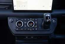 Land Rover Defender 90 D300 MHEV X-Dynamic HSE 