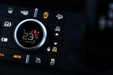 3.0 D300 MHEV X-Dynamic HSE Hard Top SUV 3dr Diesel Auto 4WD SWB Euro 6 (s/s) (300 ps)