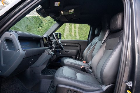 3.0 D300 MHEV X-Dynamic HSE Hard Top SUV 3dr Diesel Auto 4WD SWB Euro 6 (s/s) (300 ps)