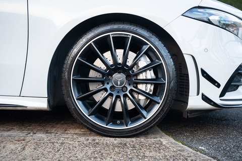 2.0 A35 AMG Edition (Premium Plus) Hatchback 5dr Petrol 7G-DCT 4MATIC Euro 6 (s/s) (306 ps)